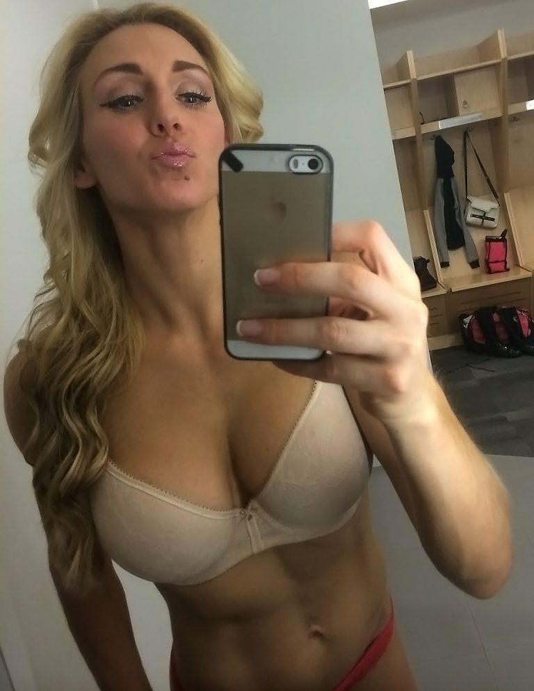 BOOM WWE Diva Charlotte Flair NUDE Leaked Photos