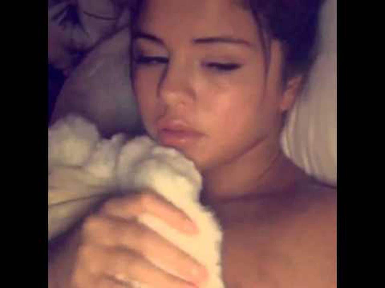 Selena gomez masturbating