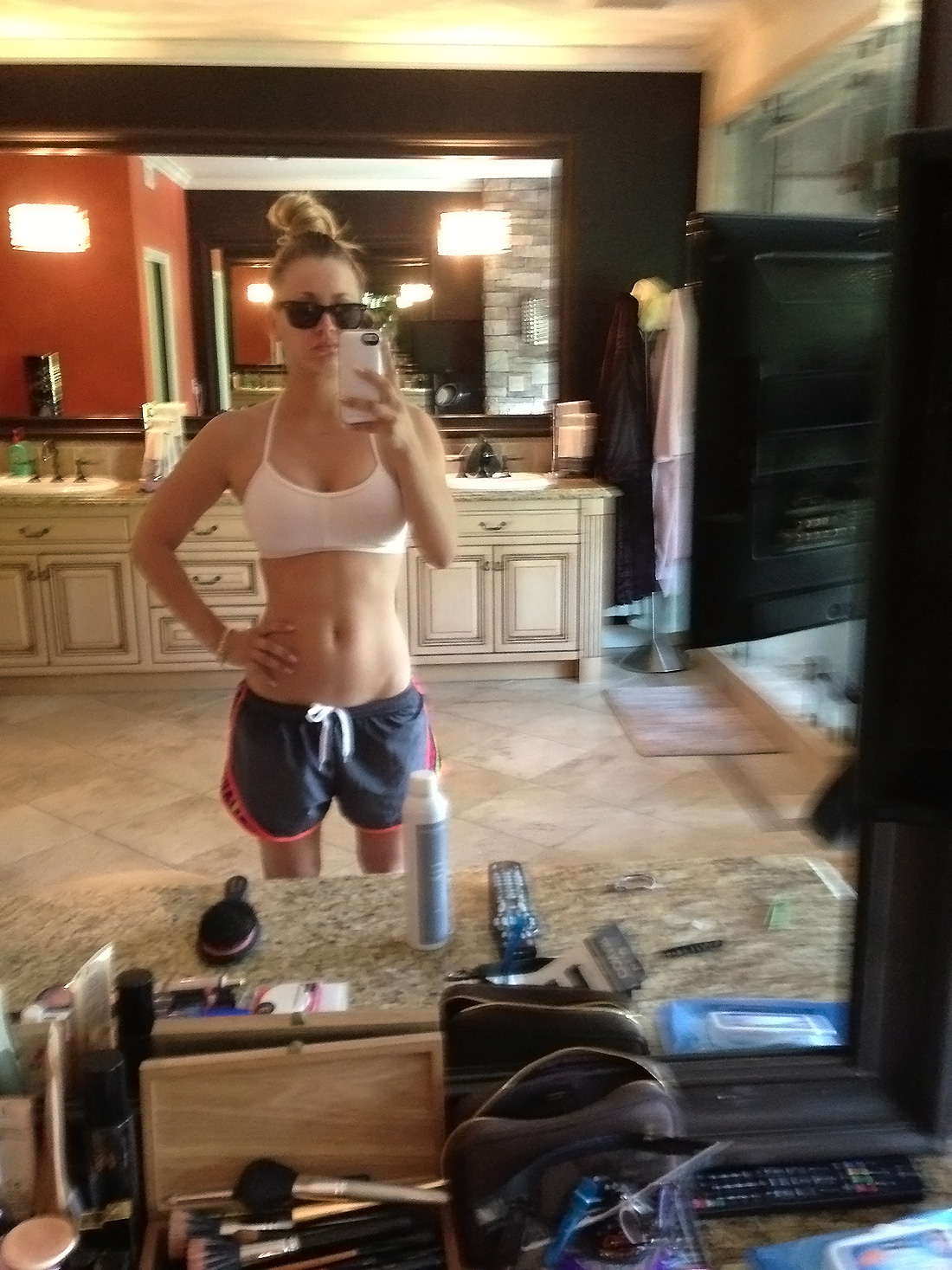 Kaley Cuoco Leaked Nude Pics From Fappening Plus New 2017 Leaks