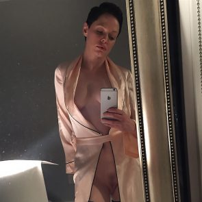Nude pictures of rose mcgowan