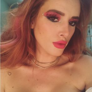 Bella Thorne nude in a photo