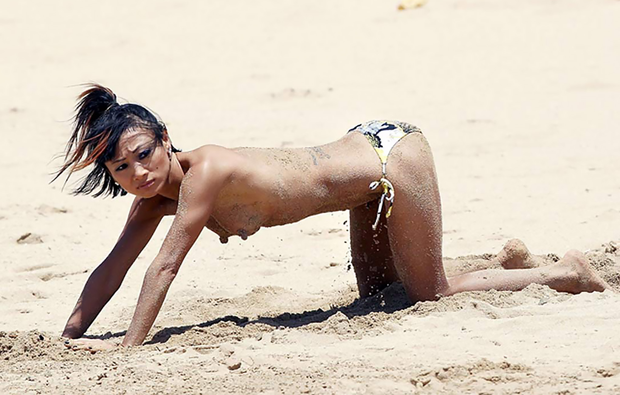 Gwen Stefani Nude Beach Topless - Bai Ling Topless With Hard Nipples On The Beach - ScandalPost