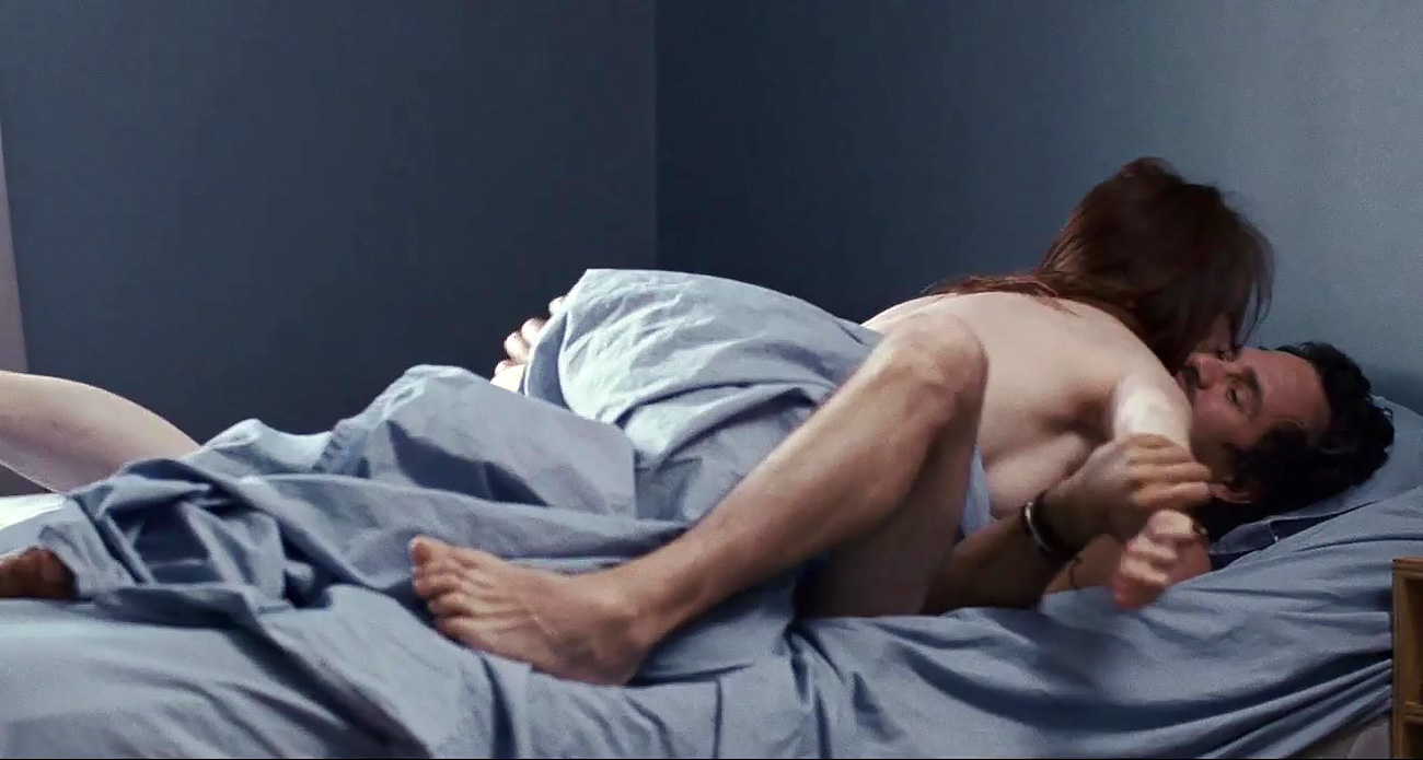 Julianne Moore Nude Sex Scene From The Kids Are All Right - ScandalPost