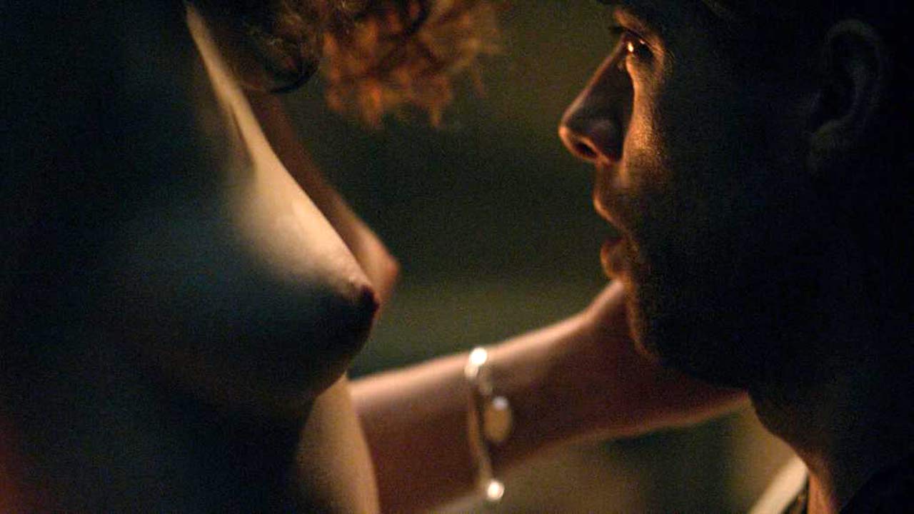 Sophie Skelton naked sex scene.