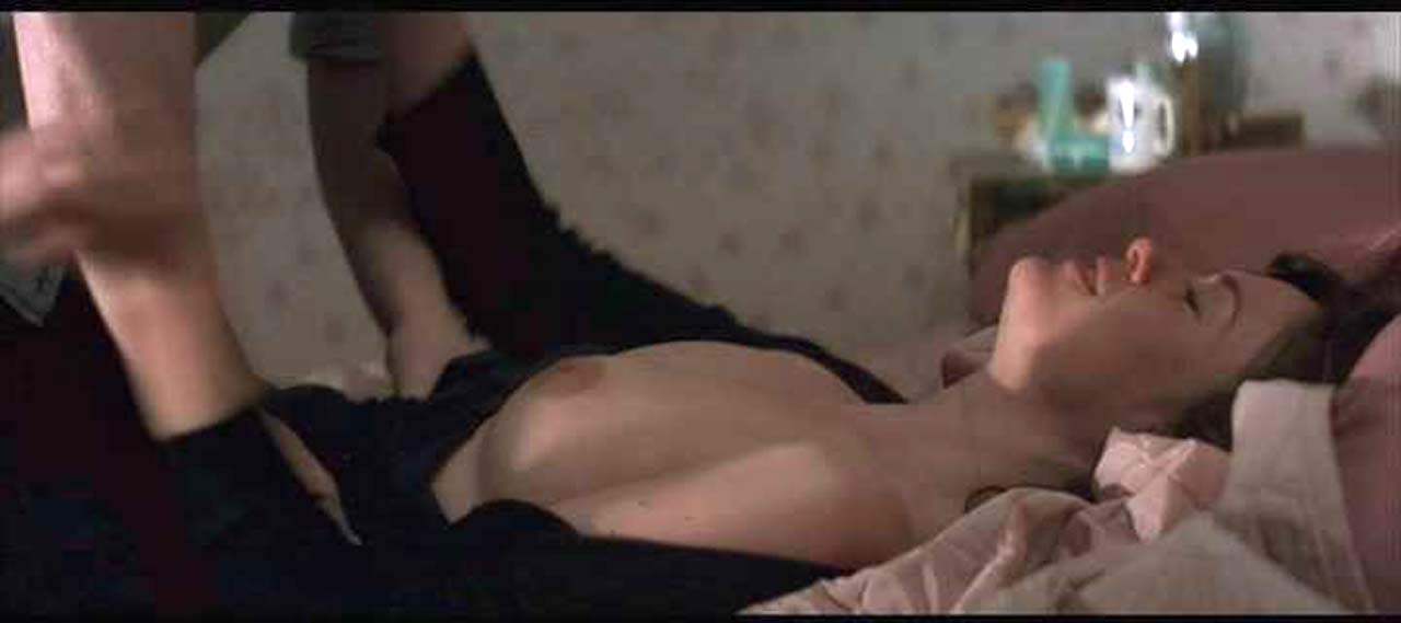 Sarah Paulson topless sex scene.
