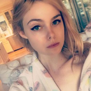 Elle Fanning's sexy selfie on Snapchat