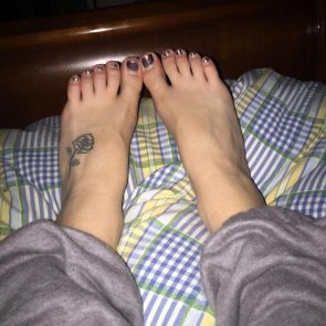 Taylor Mathis bare feet