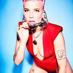 halsey cleavage