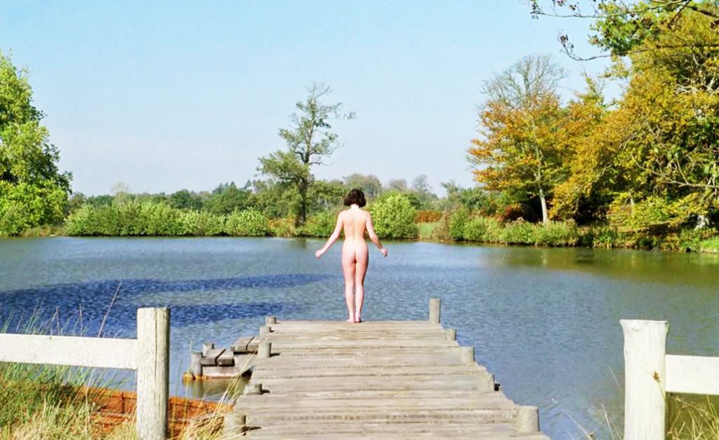 Kate Beckinsale naked ass