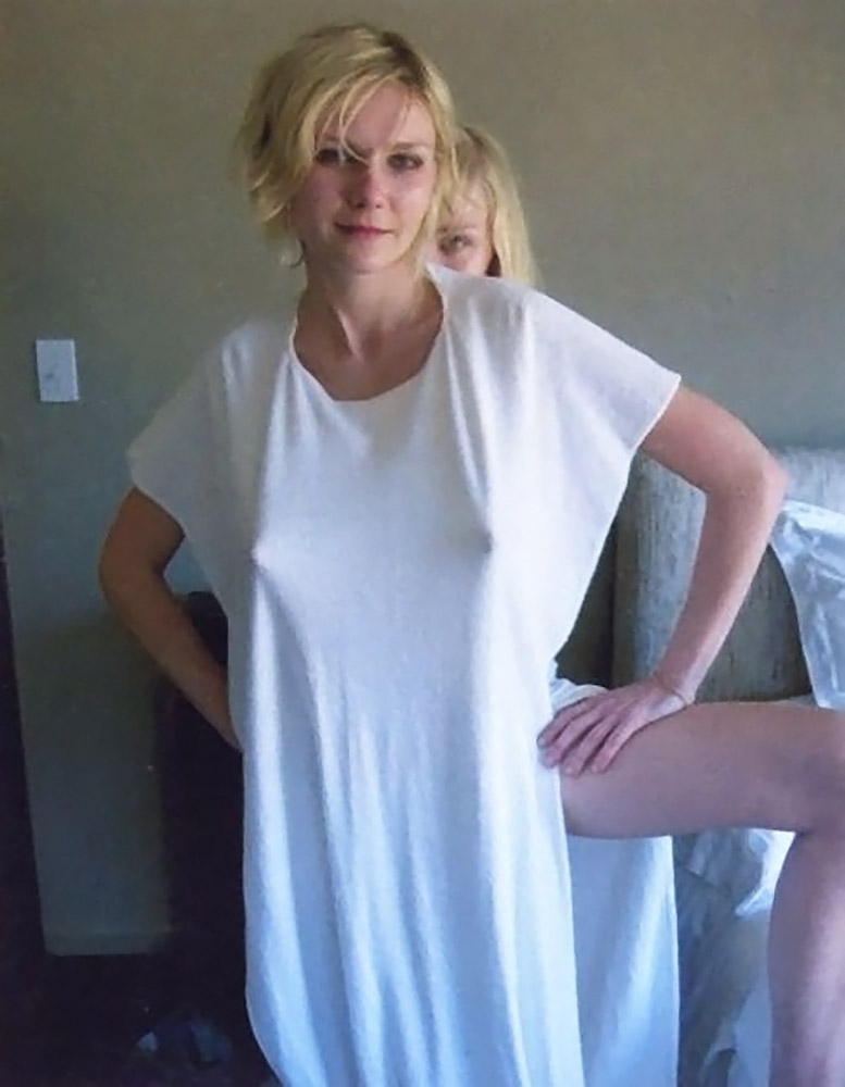 Kirsten Dunst nude leaked pic