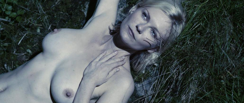 Kirsten Dunst naked