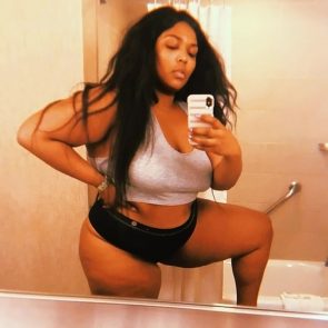 lizzo sexy mirror selfie