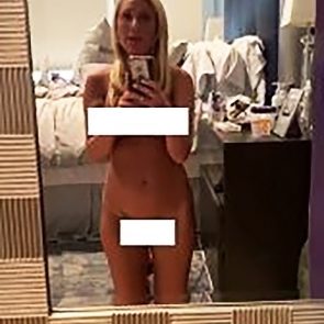 Nikki Glaser naked leaked selfie