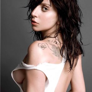 Lady Gaga naked