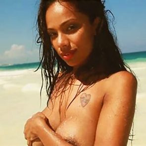 Erica Mena nude tits