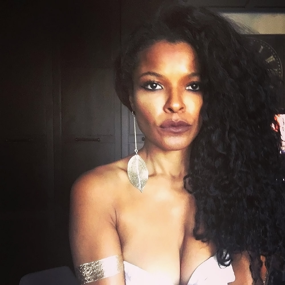 Keesha Sharp nude pics.