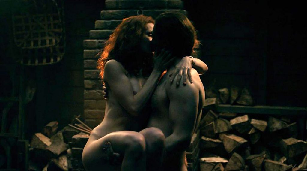 Sophie Skelton Nude And Sex Scenes.