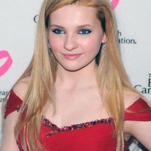 Abigail breslin naked pictures