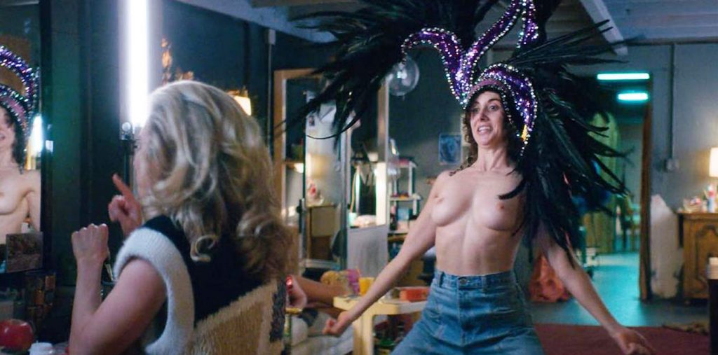 Alison Brie naked with her tits moving