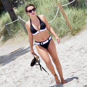 Alyssa Milano Nude At Beach - Alyssa Milano Nude In Leaked Porn And Sex Scenes - ScandalPost