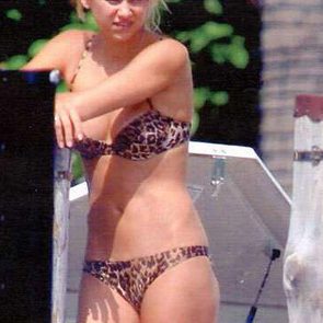 Anna Kournikova hot