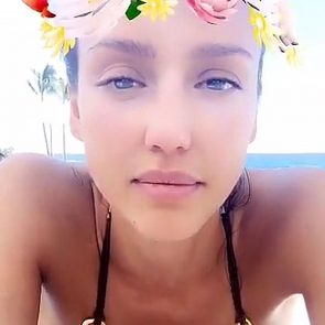 Jessica Alba nude private pic