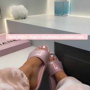 Kylie Jenner nude feet