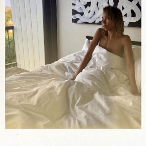 Tinashe naked in bed