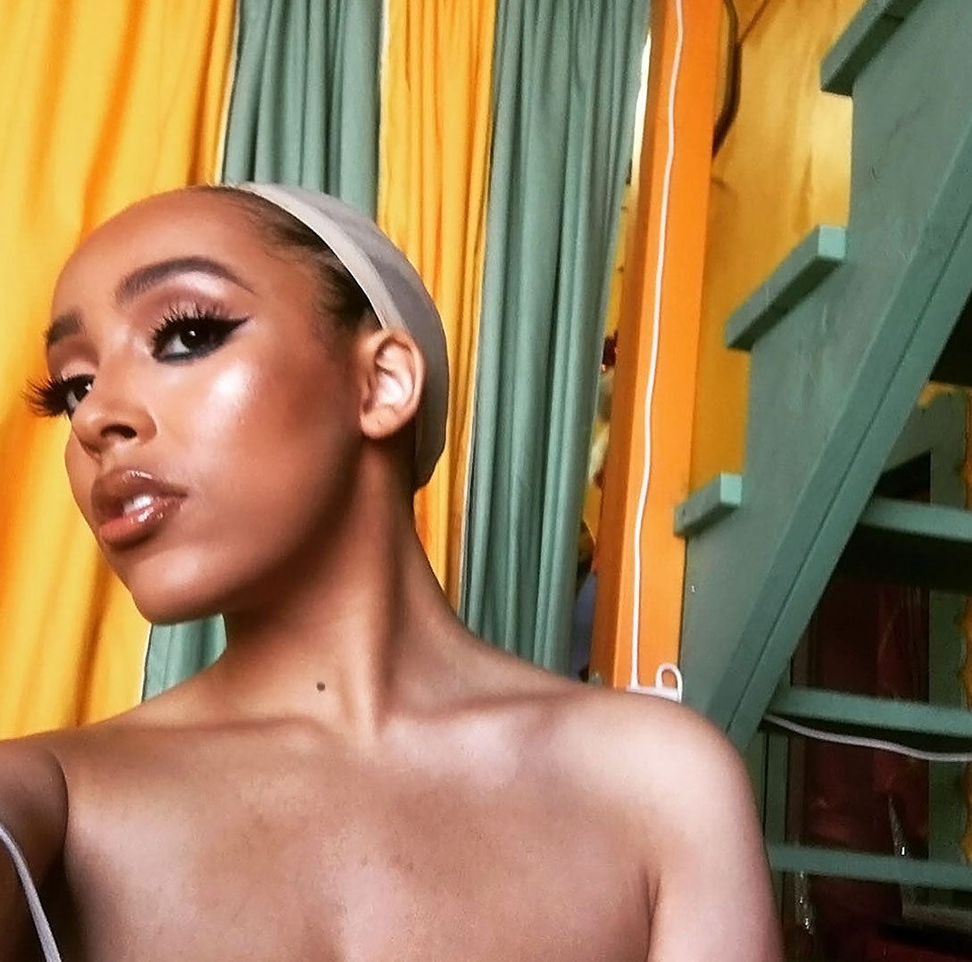 Here is a whole bunch of Doja Cat nude and hot pics! 