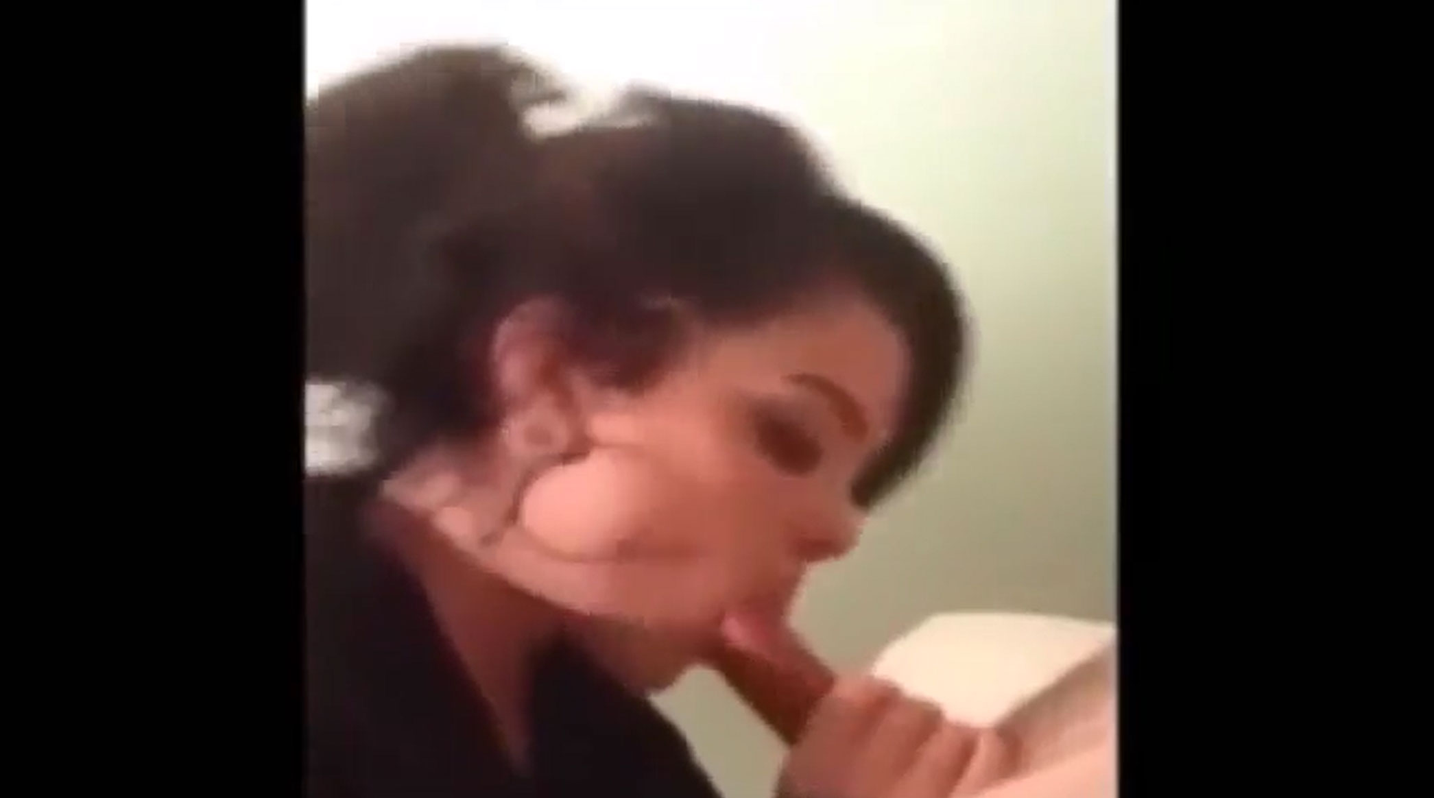 Selena Gomez Porn Video LEAKED Online.