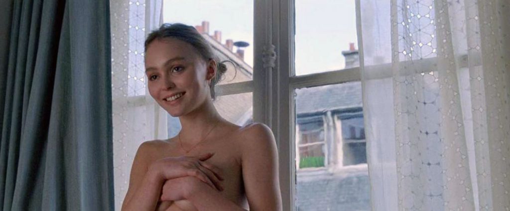 Lily-Rose Depp topless