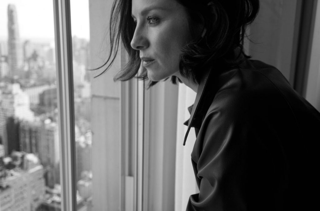 Caitriona Balfe hot