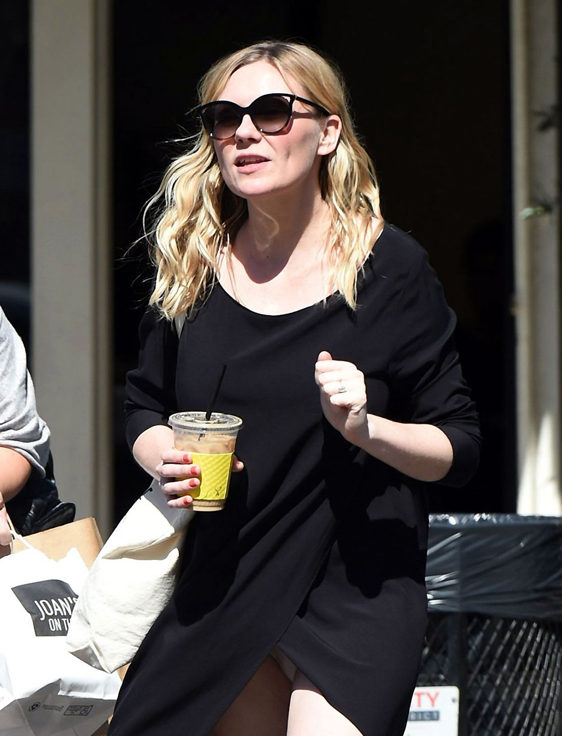 Kirsten Dunst Upskirt.