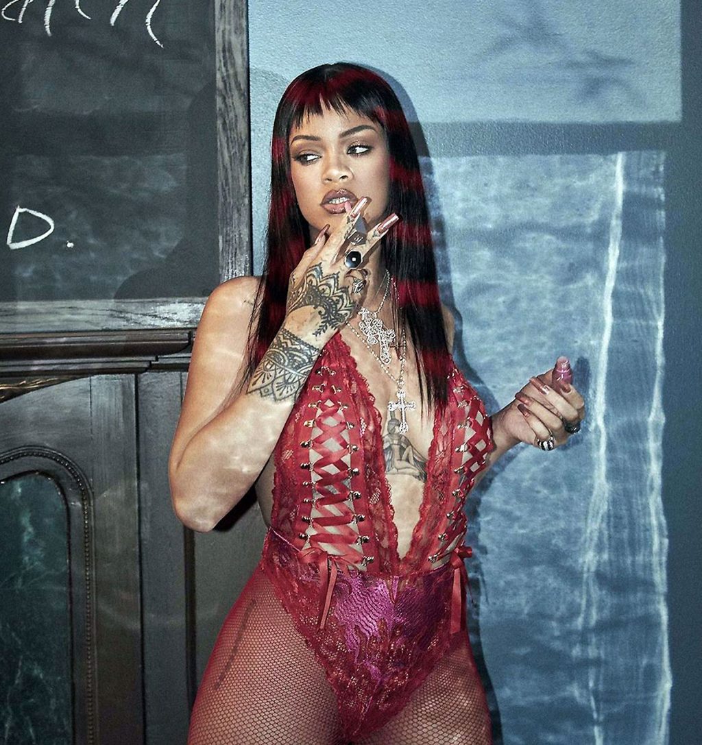 Rihanna nude porn ass - Porn pic