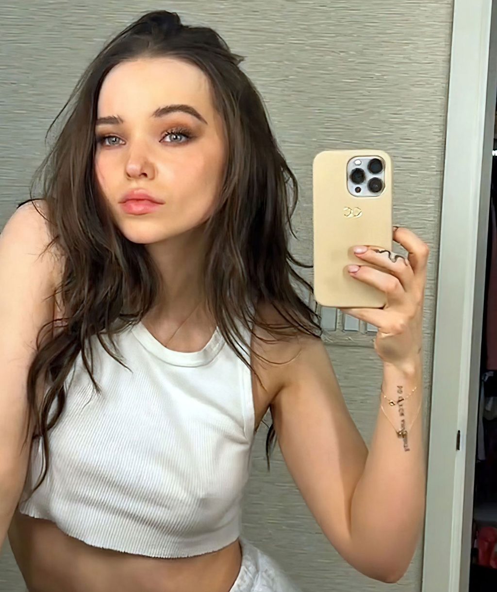 Dove cameron nude